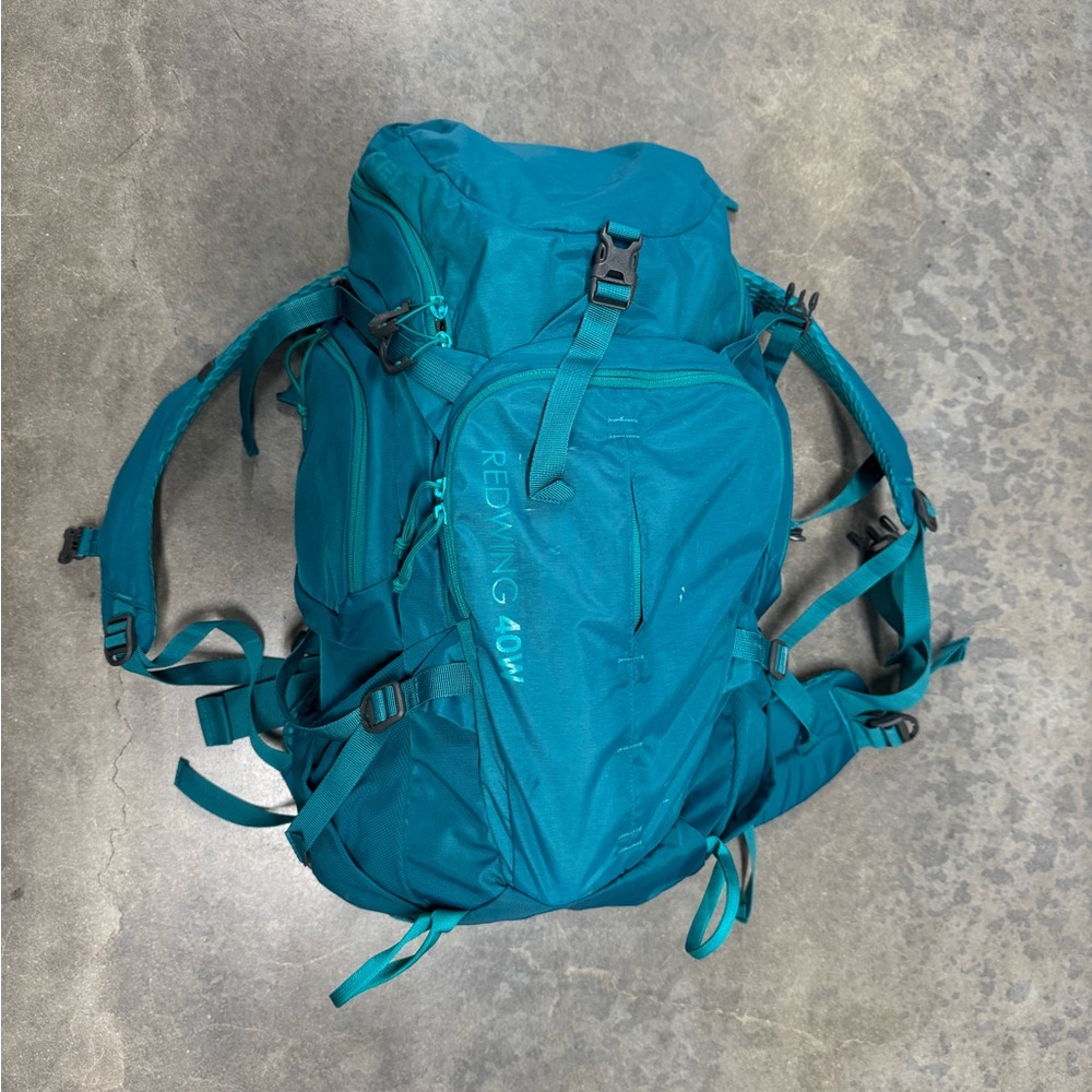 Kelty Redwing 40L Hiking Traveling Backpack